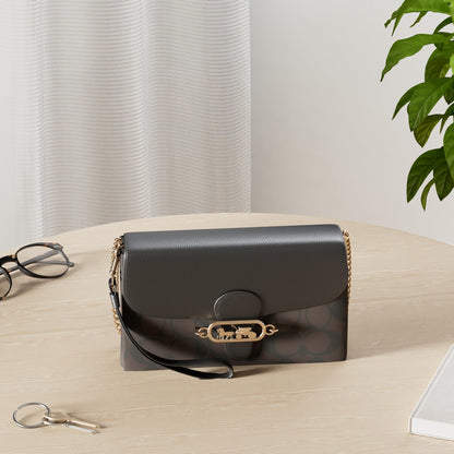 Signature Chain Crossbody Shoulder Bag